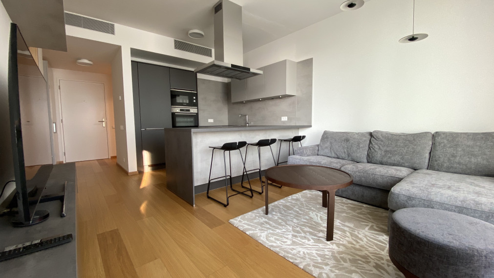 SKY PARK, 2 izb. byt, 23.p., parking, výhľad