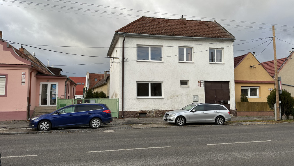 Predaj murovaného rodinného domu v centre - Vajnory
