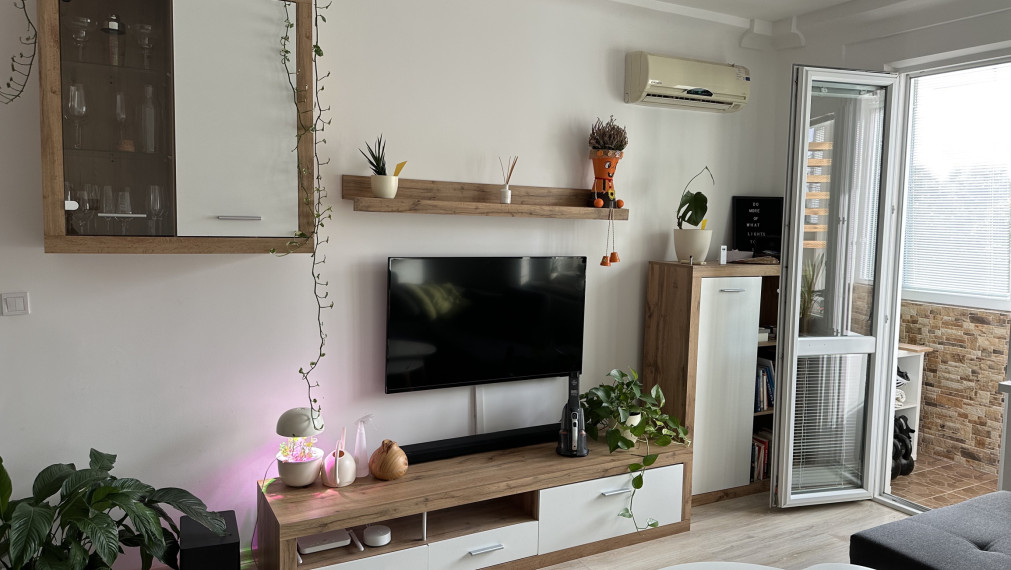 3 izbový zariadený a zrekonštruovaný byt v Ružinove