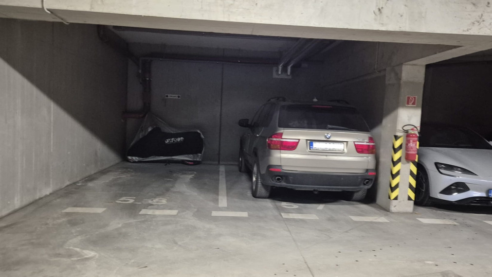 Predaj  garážového sťažia - Bratislava - Rača, Rustaveliho