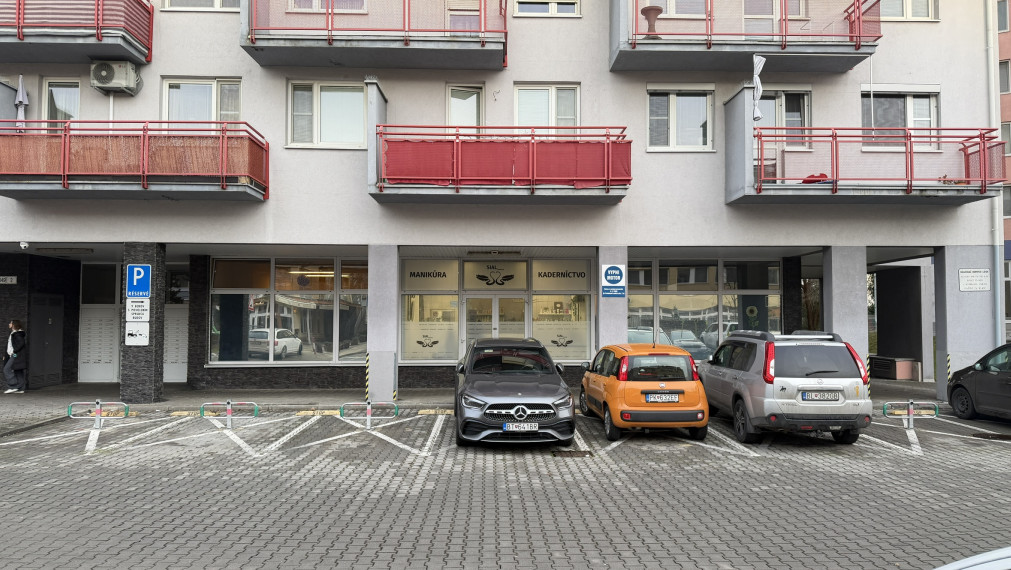 Obchodný priestor, 155m2, klima, Ružinov, Sv.Vincenta