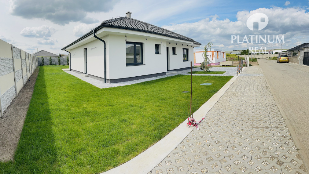 4-izbový rodinný dom - bungalov v Miloslavove