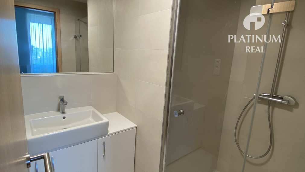 SKY PARK, 2 izb. byt, 23.p., parking, výhľad