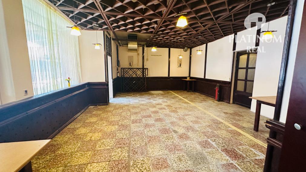 Znížená cena: Predaj stavby s pozemkom na komerčné využitie- sídlo firmy, reštaurácia