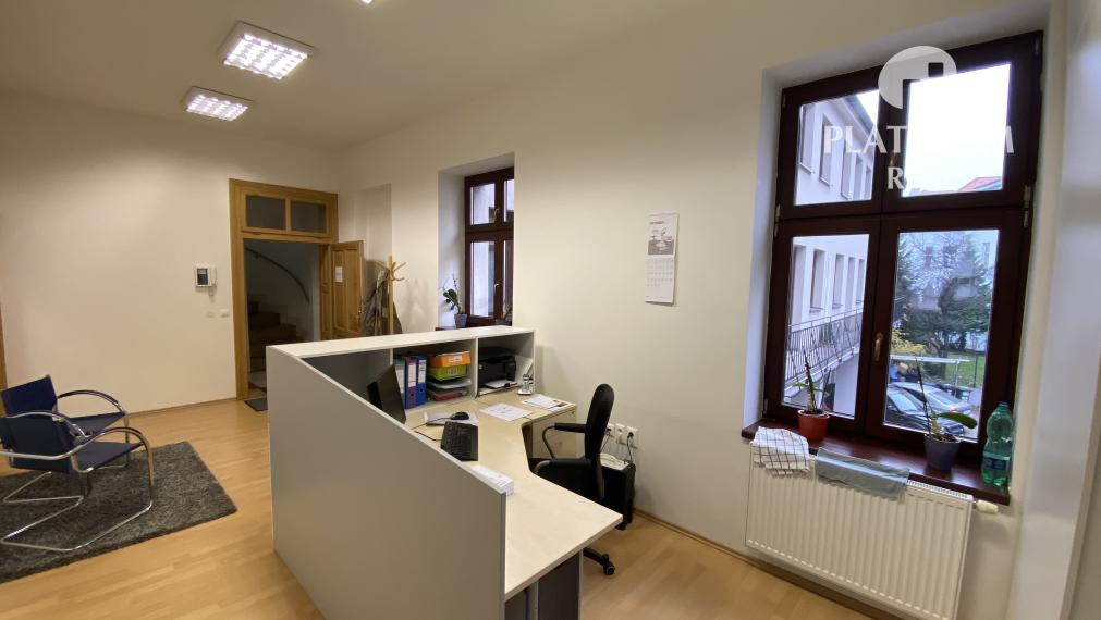 Kancelárske priestory v Starom Meste - Štefanovičová ul. 76 m2, historicka budova, klimatizácia