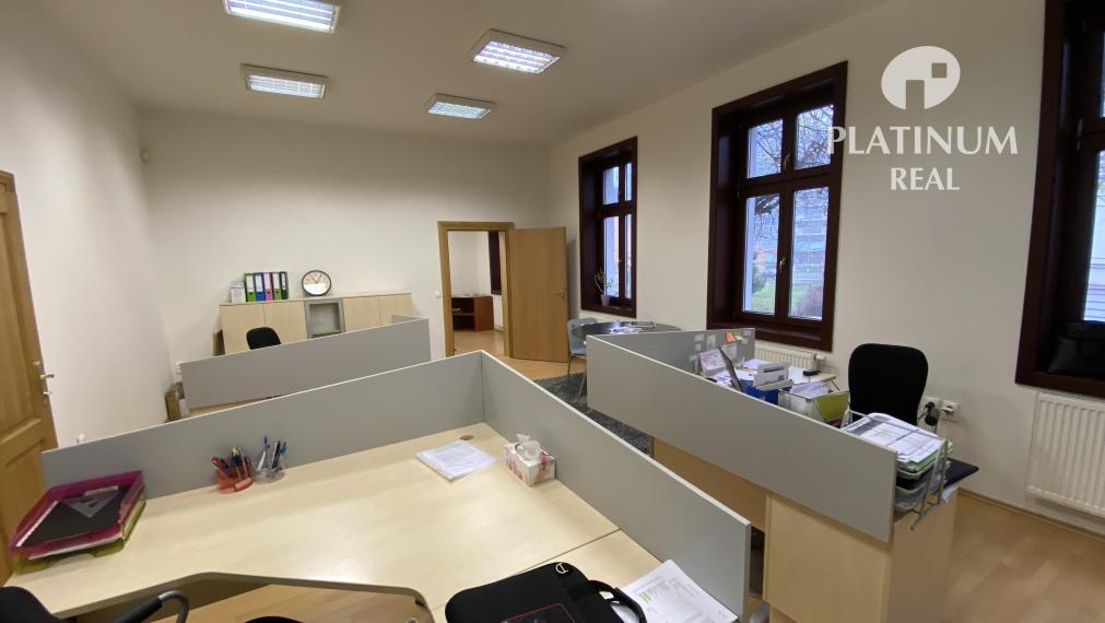 Kancelárske priestory v Starom Meste - Štefanovičová ul. 76 m2, historicka budova, klimatizácia