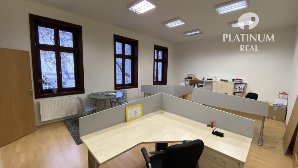 Kancelárske priestory v Starom Meste - Štefanovičová ul. 76 m2, historicka budova, klimatizácia