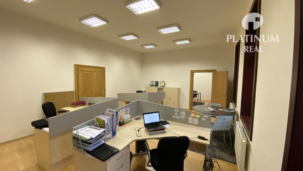 Kancelárske priestory v Starom Meste - Štefanovičová ul. 76 m2, historicka budova, klimatizácia