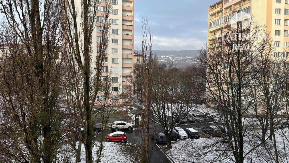 Priestranný 2 izbový byt, loggia a balkón v širšom centre Račianska ul.