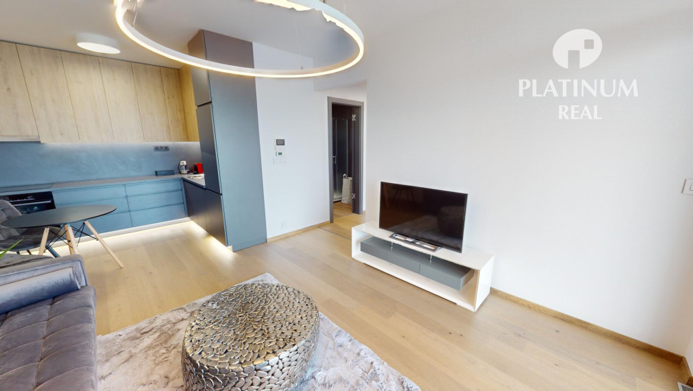 Super ponuka ✳️ EUROVEA TOWER ✳️ 32.poschodie, 2-izb s exkluzívnym výhľadom, parkovanie + sklad ✅ 3D prehliadka ✅