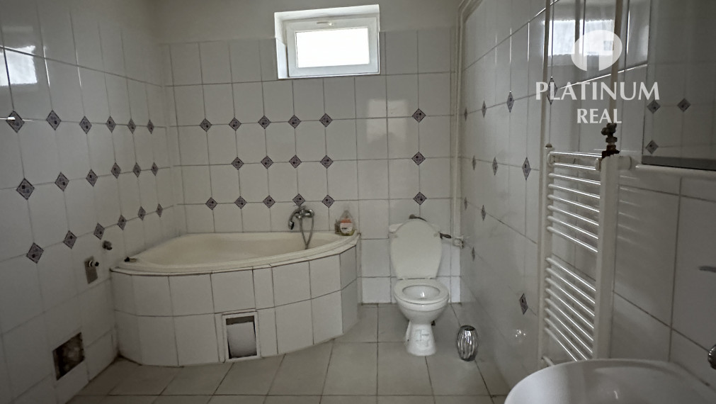 Predaj murovaného rodinného domu v centre - Vajnory