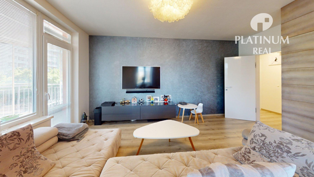 4-izbový byt s parkovaním a 22m2 terasa, Nivy- Jégého ul, 3D prehliadka