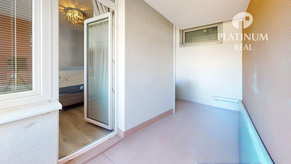 4-izbový byt s parkovaním a 22m2 terasa, Nivy- Jégého ul, 3D prehliadka