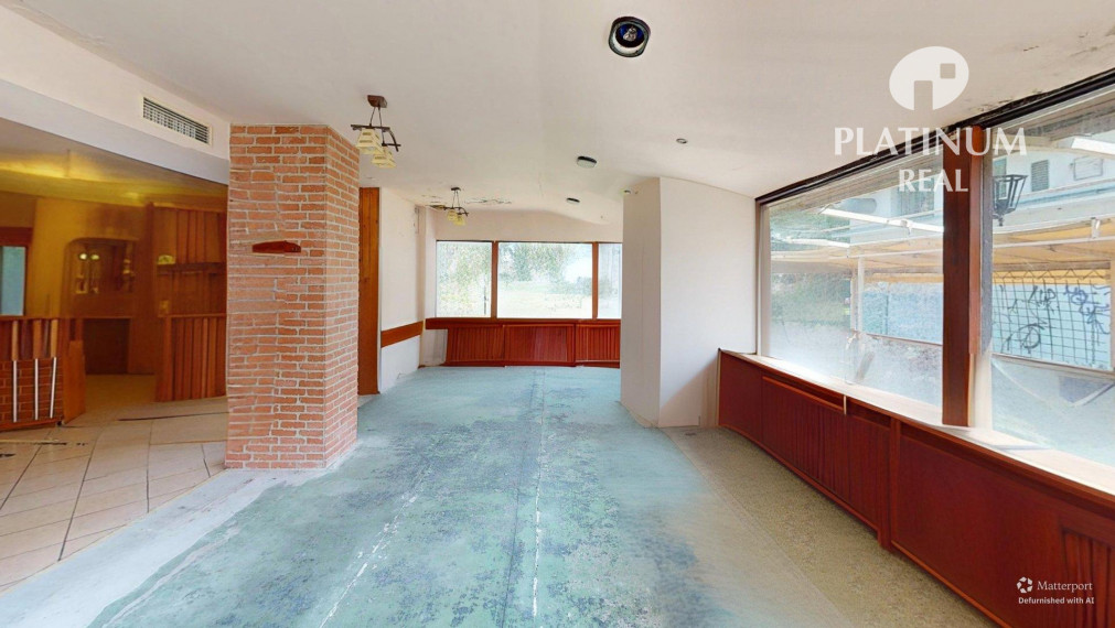 Objekt pre komerčné využitie (gastro prevádzka) s 8,5á pozemkom, Rača- Východné, Dopravná