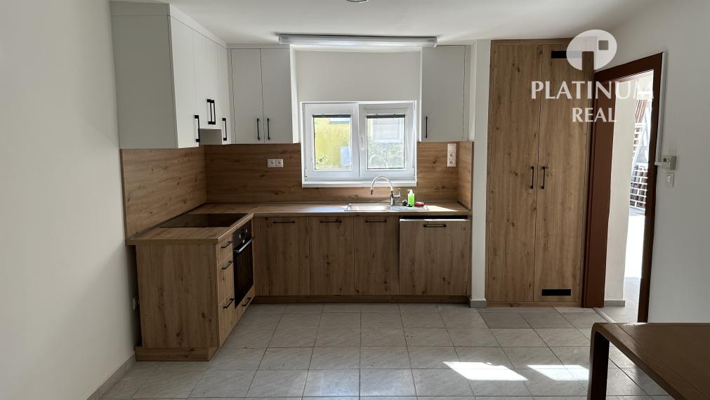 Prenájom 2 x RD hneď vedľa seba v Ružinove - Trnávka