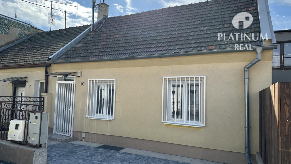 Prenájom 2 x RD hneď vedľa seba v Ružinove - Trnávka