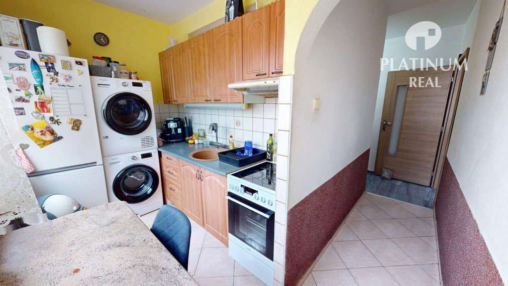 Dúbravka 2-izbový, kompletne zrekonštruovaný, 3D prehliadka