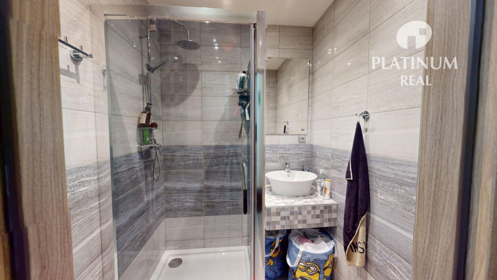 Dúbravka 2-izbový, kompletne zrekonštruovaný, 3D prehliadka