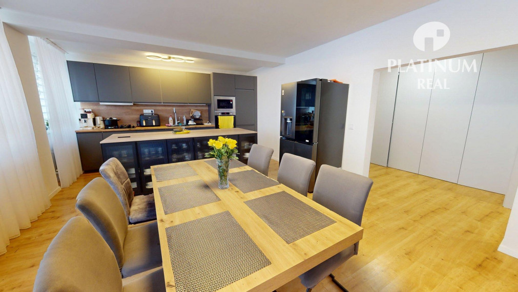 Predaj 4-izb bytu, Ružinov- Nivy, tehlová stavba, zrekonštruovaný, západná orientácia