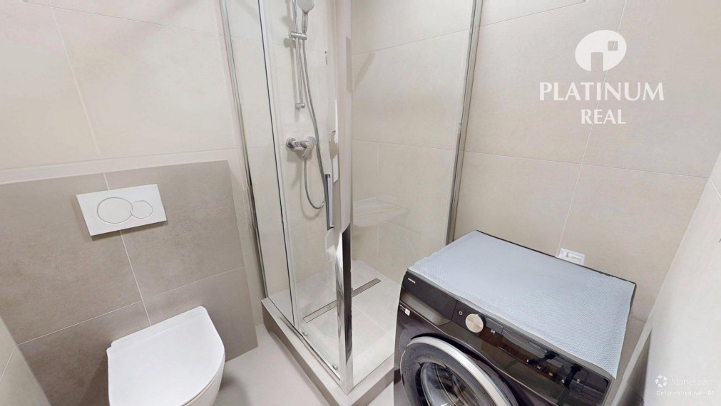 Predaj 4-izb bytu, Ružinov- Nivy, tehlová stavba, zrekonštruovaný, západná orientácia