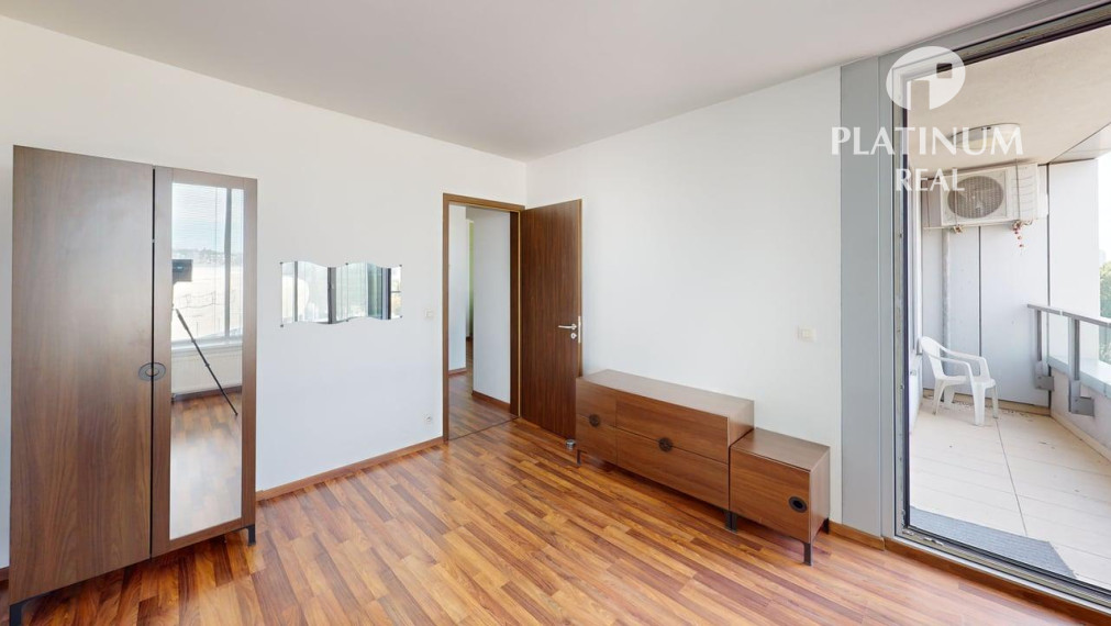 2 izbový byt s loggiou, Bajkalská ul. projekt III Veže, garážové státie