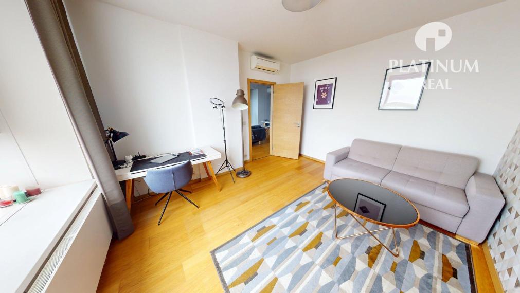 3 izbový byt s terasou a garážou v PANORAMA CITY, 25. poschodie, veža I.