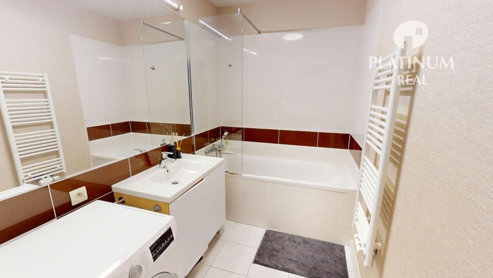 3 izbový byt s terasou a garážou v PANORAMA CITY, 25. poschodie, veža I.