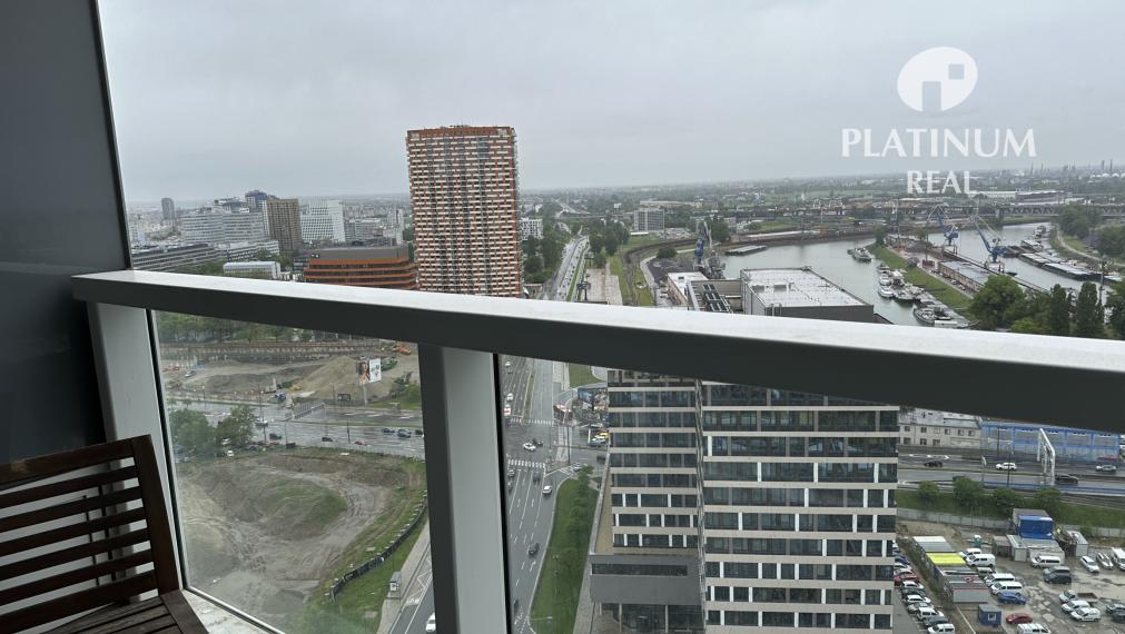 3 izbový byt s terasou a garážou v PANORAMA CITY, 25. poschodie, veža I.