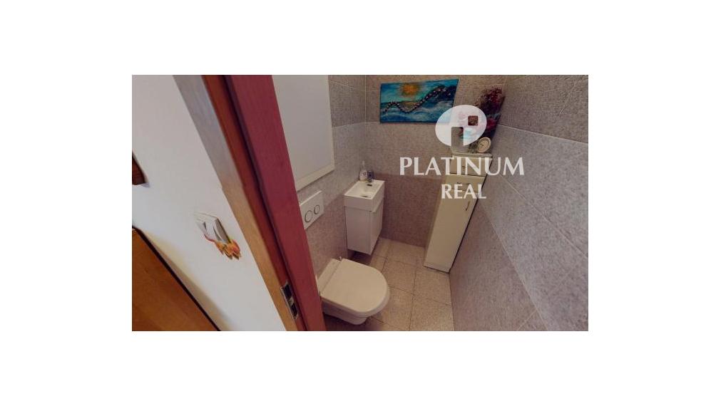 3 izbový byt po rekonštrukcii s výmerou 85,25 m2 v starej časti Petržalky