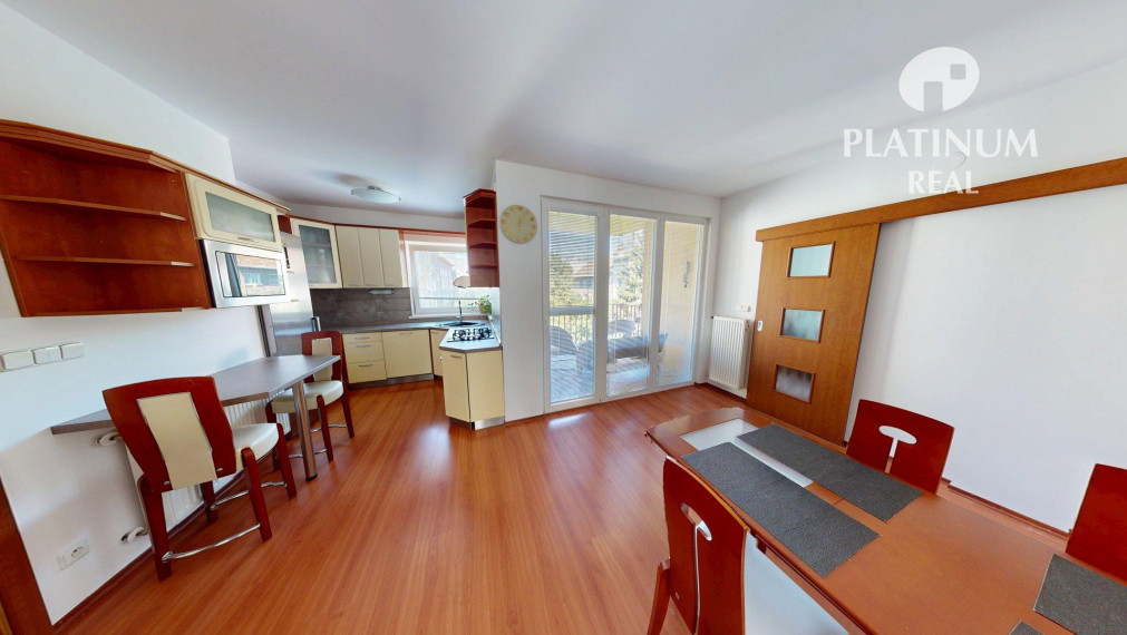 Predaj veľmi pekného a tichého bytu s príjemnou terasou NIVY