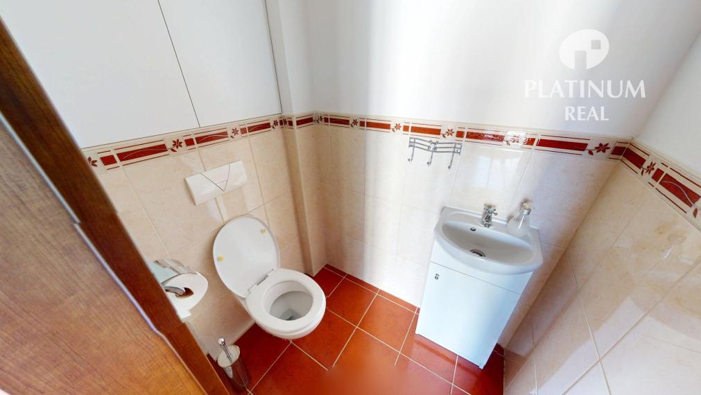 Predaj veľmi pekného a tichého bytu s príjemnou terasou NIVY