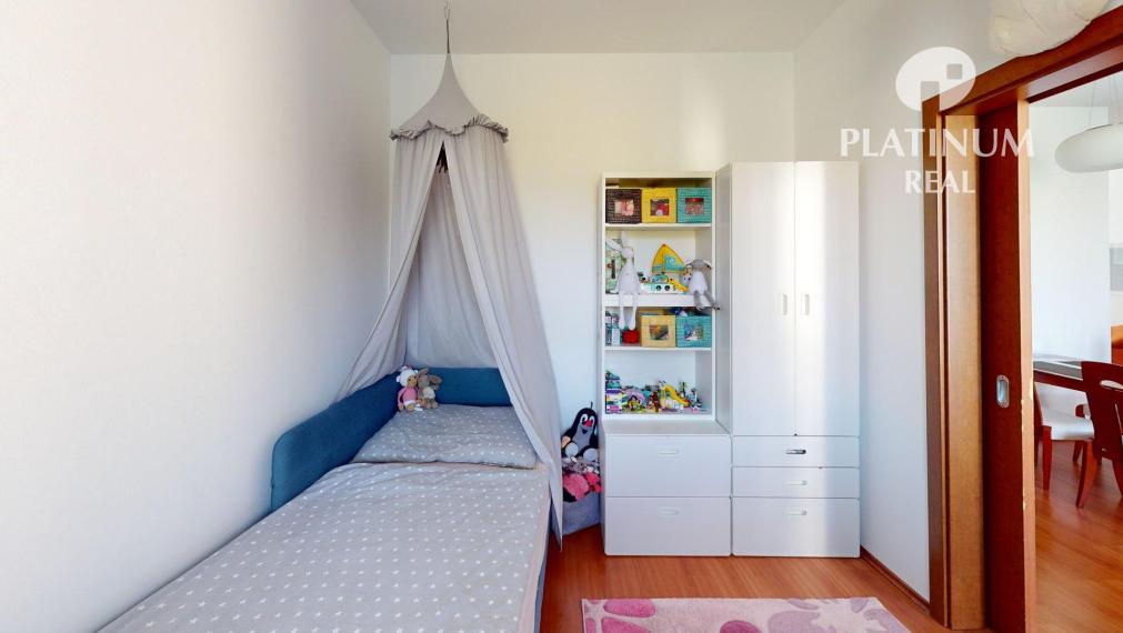 Predaj veľmi pekného a tichého bytu s príjemnou terasou NIVY