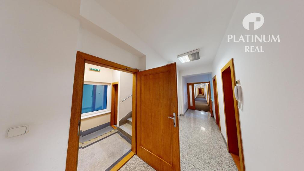 Budova s pozemkom451m2, 6x parkovanie, vhodné ako sídlo firmy, Ružinov ✅ 3D prehliadka ✅