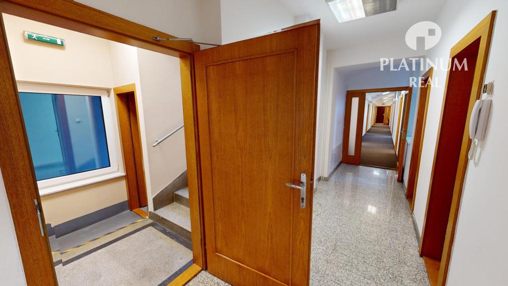 Budova s pozemkom451m2, 6x parkovanie, vhodné ako sídlo firmy, Ružinov ✅ 3D prehliadka ✅