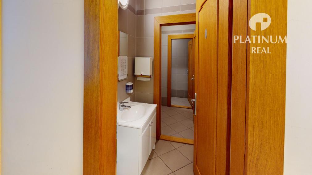 Budova s pozemkom451m2, 6x parkovanie, vhodné ako sídlo firmy, Ružinov ✅ 3D prehliadka ✅