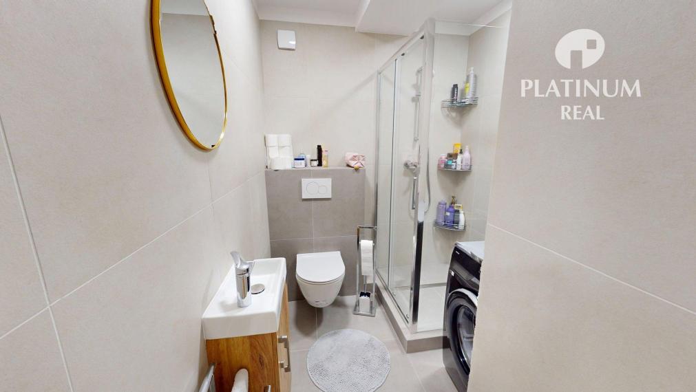 Predaj 4-izb bytu, Ružinov- Nivy, tehlová stavba, zrekonštruovaný, západná orientácia