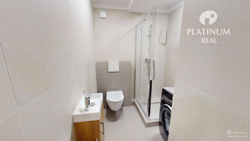 Predaj 4-izb bytu, Ružinov- Nivy, tehlová stavba, zrekonštruovaný, západná orientácia