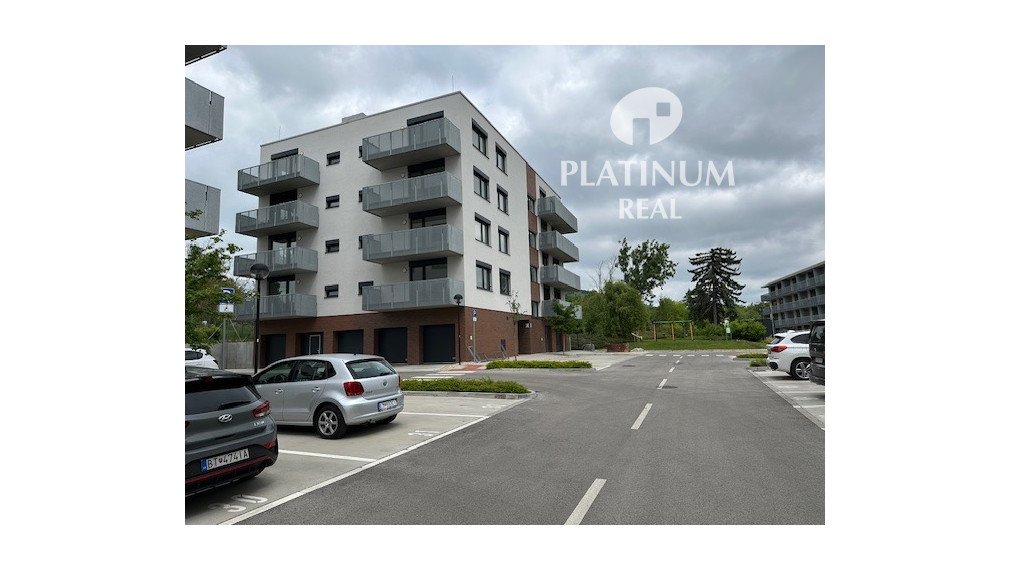 Prenájom garážového státia v novostavbe v projekte "Pod Vinicou"