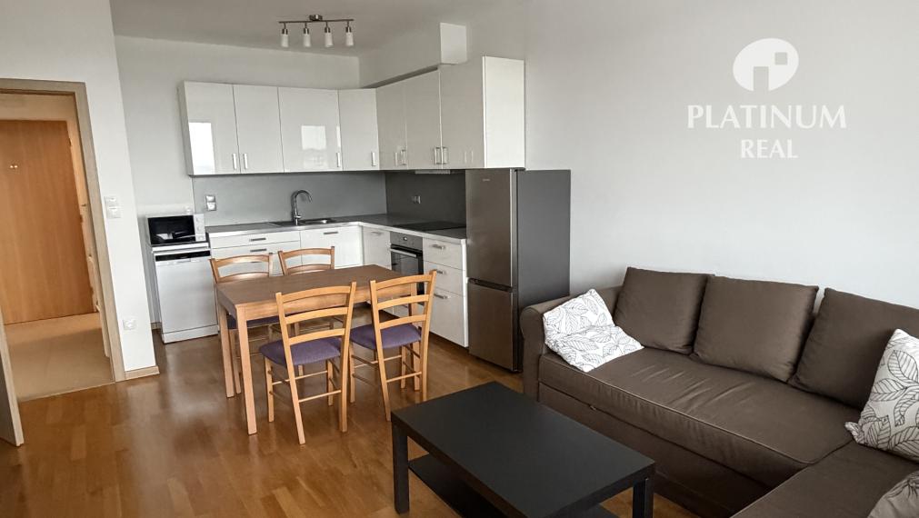 2 izb.byt v novostavbe so slnečnou veľkou loggiou a parkovaním v Ružinove