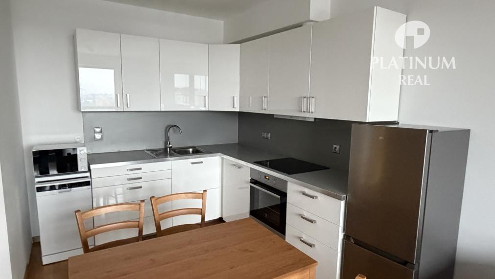 2 izb.byt v novostavbe so slnečnou veľkou loggiou a parkovaním v Ružinove