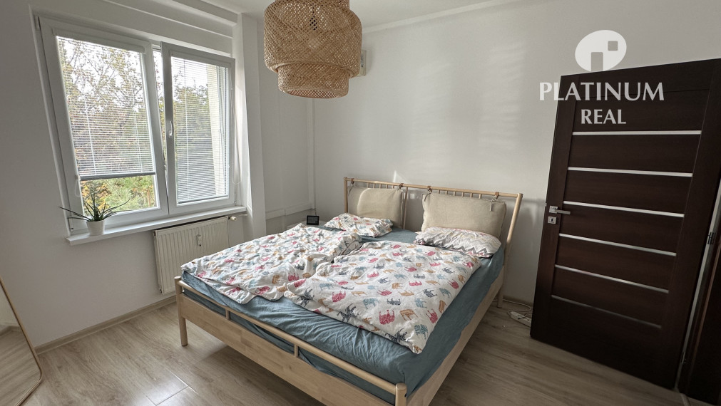 3 izbový zariadený a zrekonštruovaný byt v Ružinove