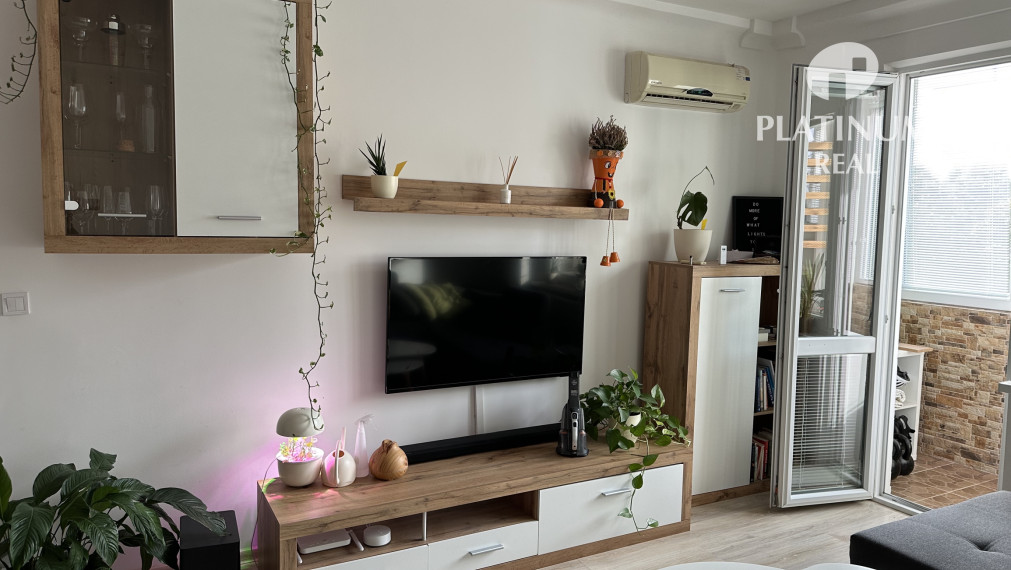 3 izbový zariadený a zrekonštruovaný byt v Ružinove