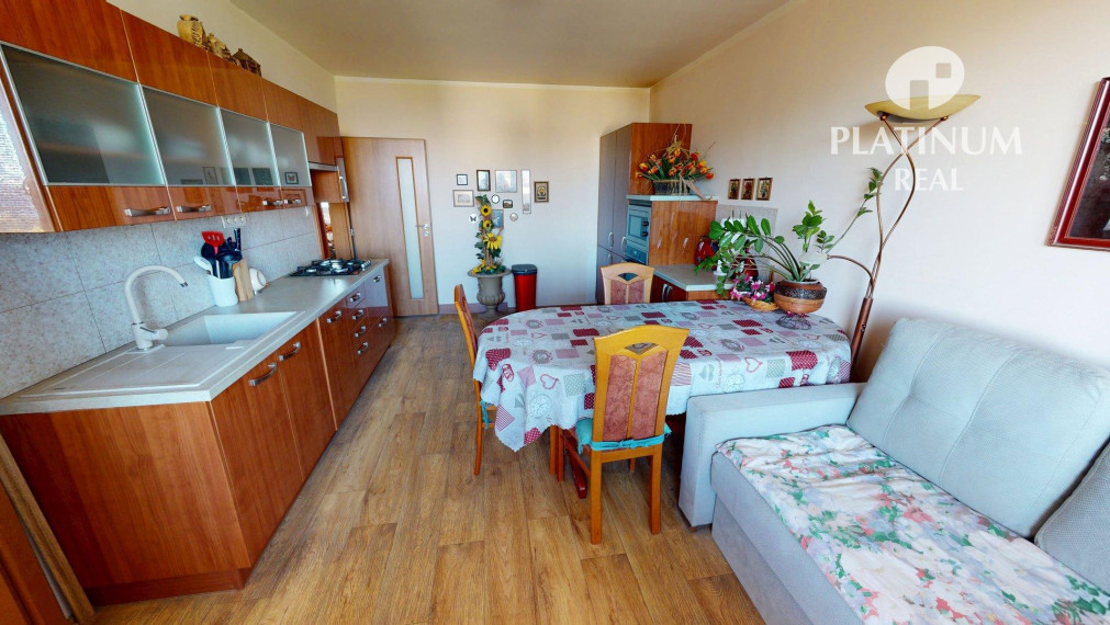 3 izbový byt po rekonštrukcii s výmerou až 85,25 m2 - Vilová ul.