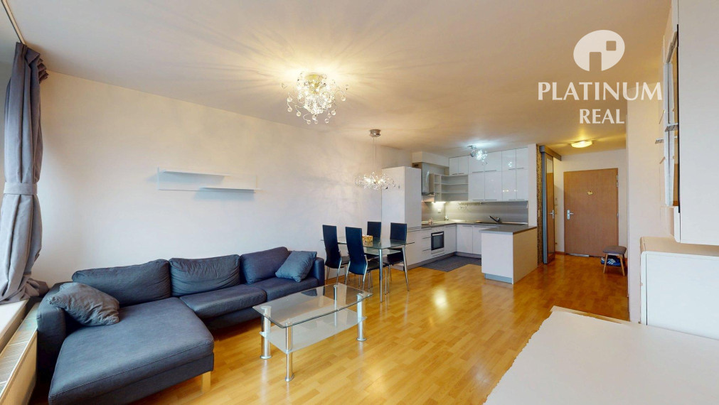 Prenájom 3 izbový byt - Bratislava - Nové Mesto, Bajkalská