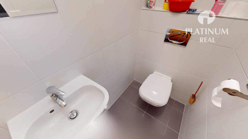 Prenájom 3 izbový byt - Bratislava - Nové Mesto, Bajkalská