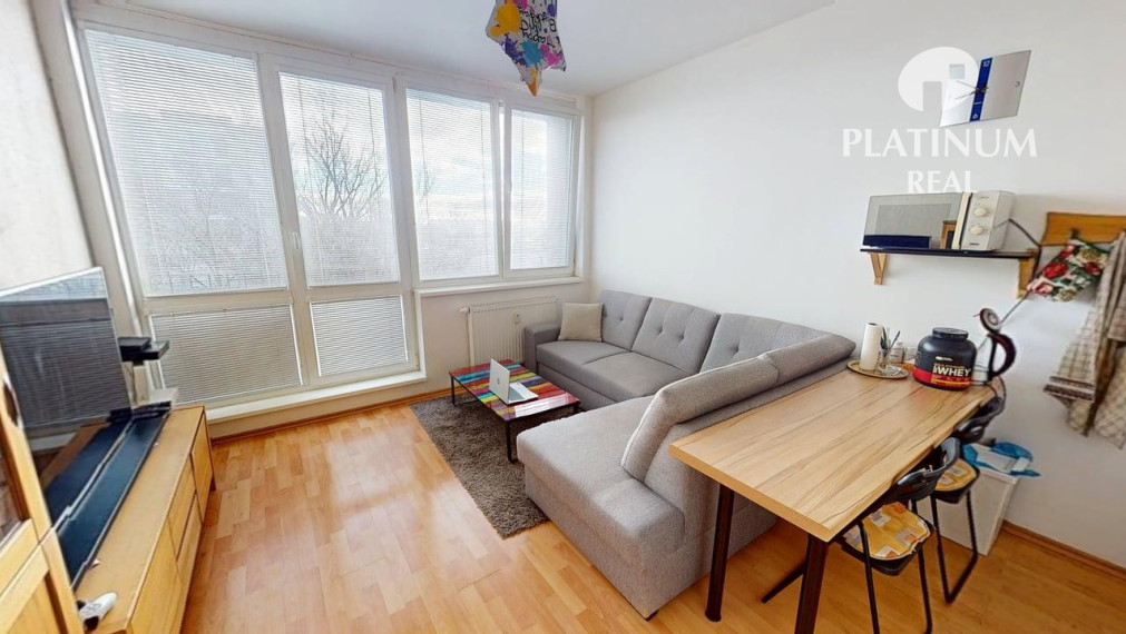 2 garsónka na Závodnej ul., Podunajské Biskupice 3.p. s výťahom