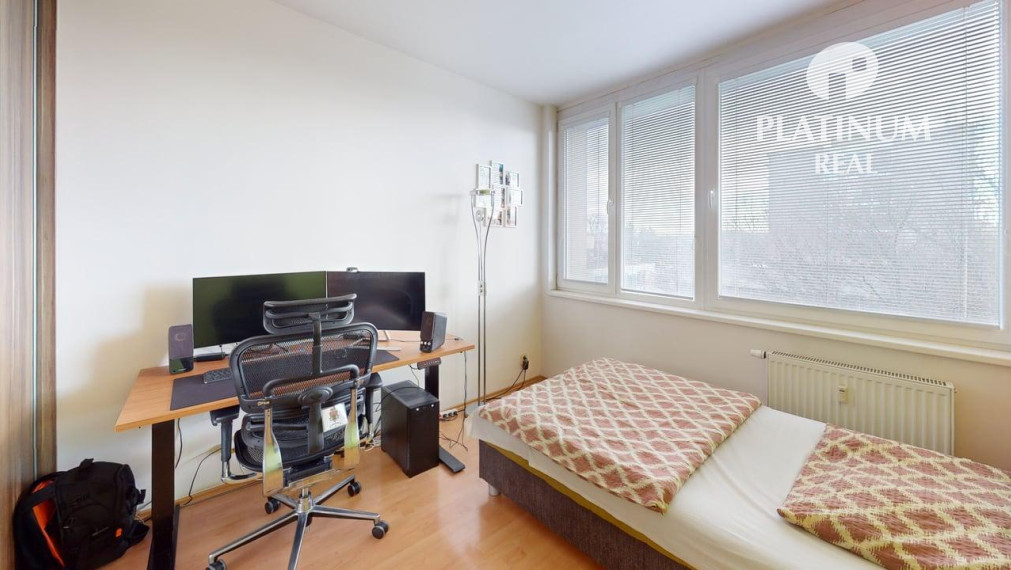 2 garsónka na Závodnej ul., Podunajské Biskupice 3.p. s výťahom