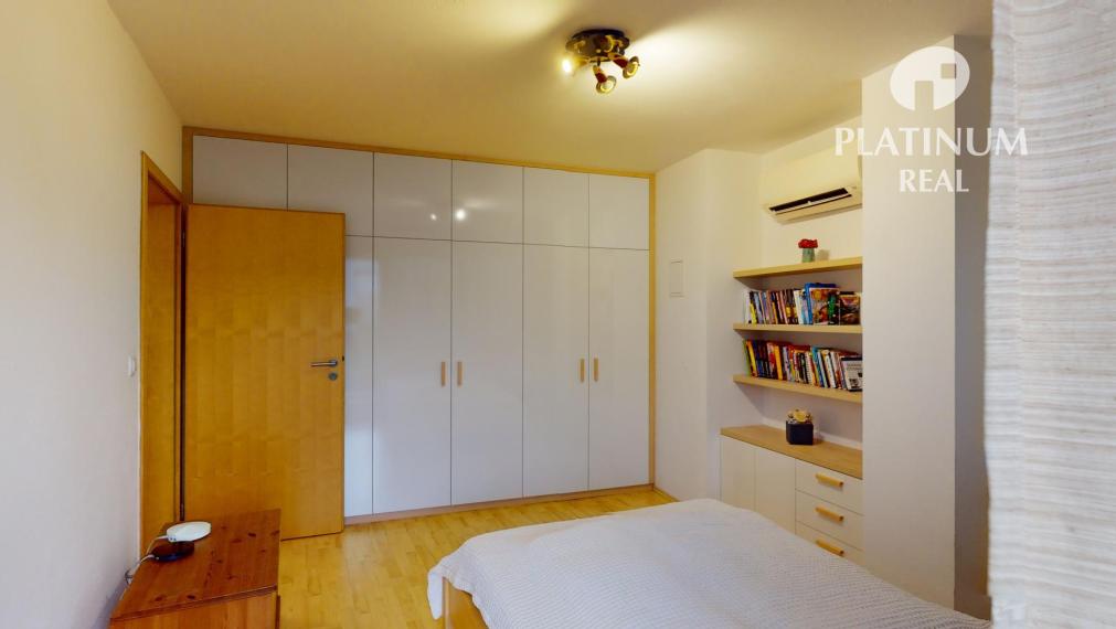 RODINNÝ DOM >> 4-izbový  BA mestská časť Nové Mesto- Krasňany, Horská ul. ✳️ 3D PREHLIADKA ✳️