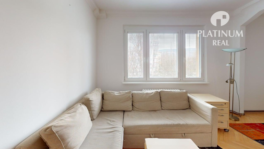 Priestranný 2 izbový byt, loggia a balkón v širšom centre Račianska ul.