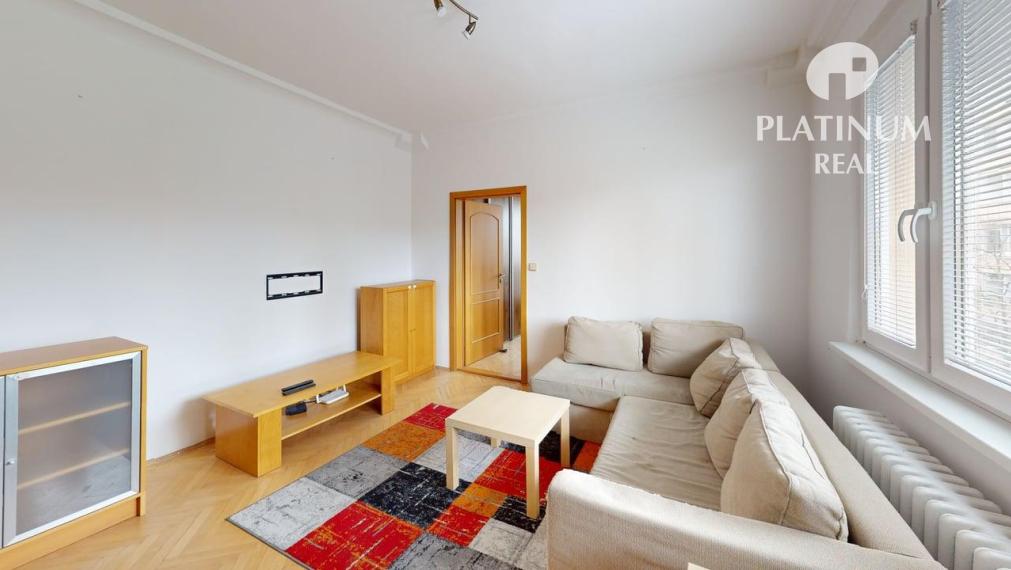 Priestranný 2 izbový byt, loggia a balkón v širšom centre Račianska ul.